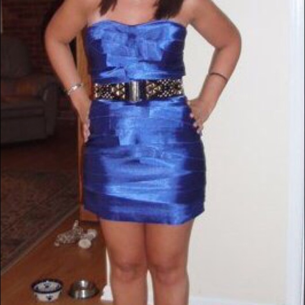 Bebe dress